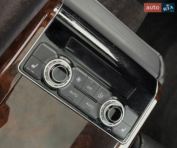 Седан Audi A8 2014 в Луцке