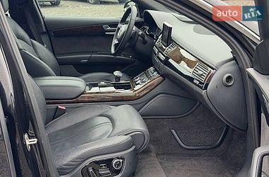 Седан Audi A8 2014 в Луцке