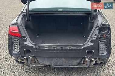 Седан Audi A8 2014 в Луцке