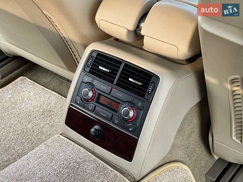 Седан Audi A8 2007 в Києві
