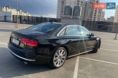 Седан Audi A8 2013 в Киеве