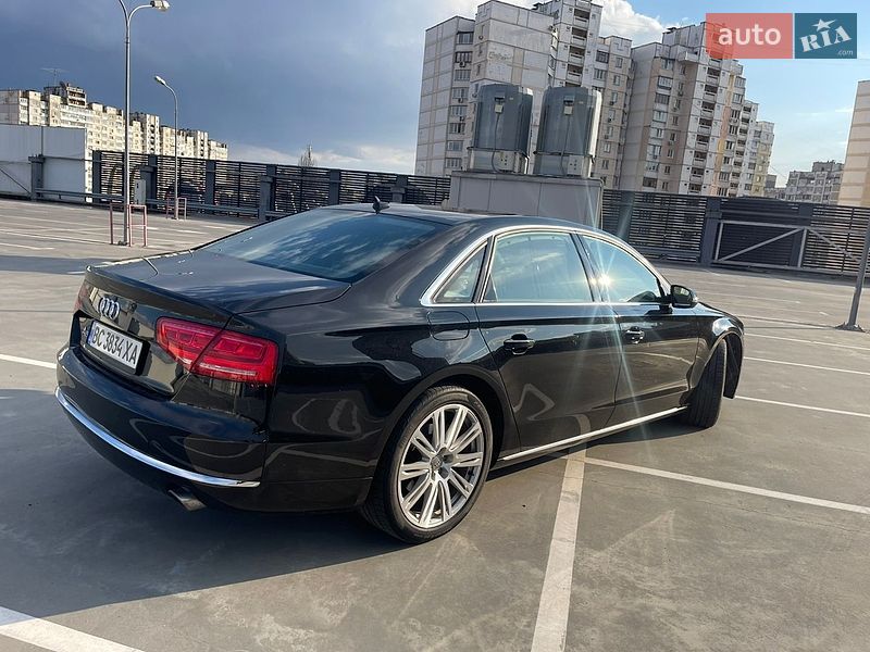 Седан Audi A8 2013 в Киеве
