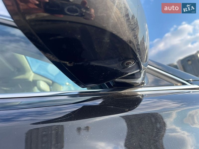 Седан Audi A8 2013 в Києві