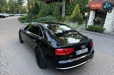 Седан Audi A8 2012 в Львові