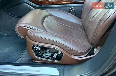 Седан Audi A8 2012 в Львові