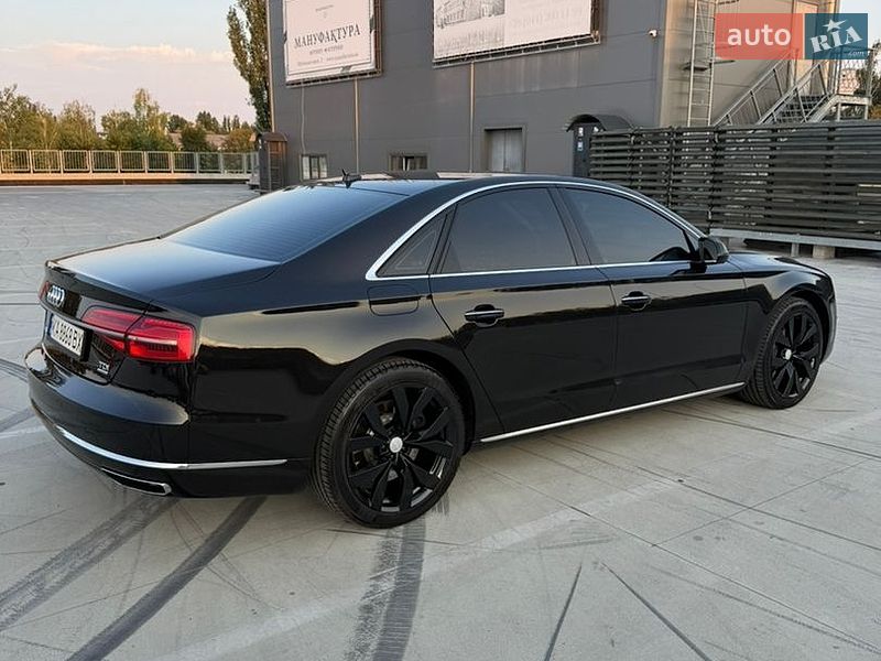 Седан Audi A8 2015 в Киеве