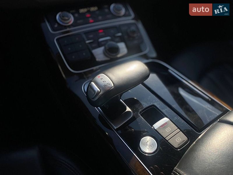 Седан Audi A8 2017 в Києві фото 48 Седан Audi A8 2017 в Києві