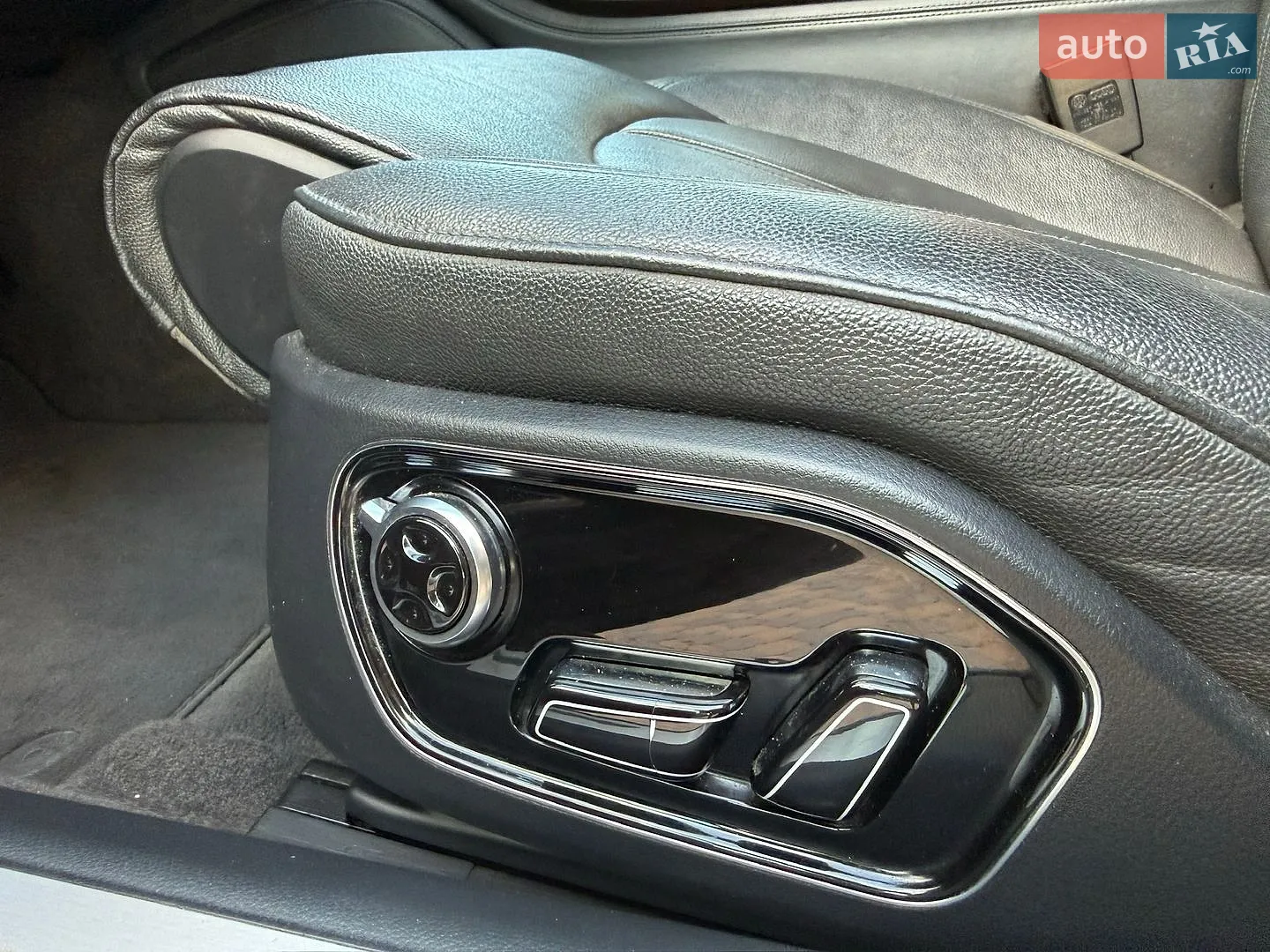 2014 Audi A8 - мініатюра 27