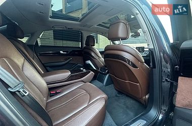 Седан Audi A8 2017 в Хмельницком