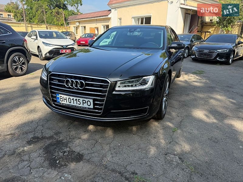 Седан Audi A8 2017 в Одессе