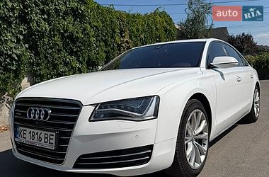 Седан Audi A8 2012 в Днепре