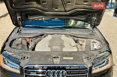 Седан Audi A8 2014 в Івано-Франківську