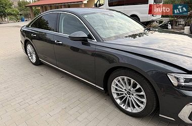 Седан Audi A8 2023 в Києві