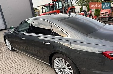 Седан Audi A8 2023 в Киеве