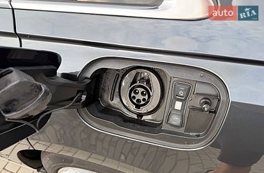 Седан Audi A8 2023 в Киеве