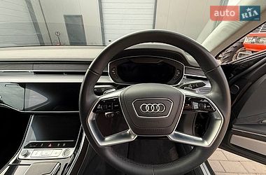 Седан Audi A8 2023 в Киеве