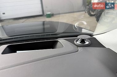 Седан Audi A8 2023 в Києві