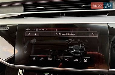 Седан Audi A8 2023 в Киеве