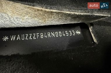 Седан Audi A8 2023 в Киеве