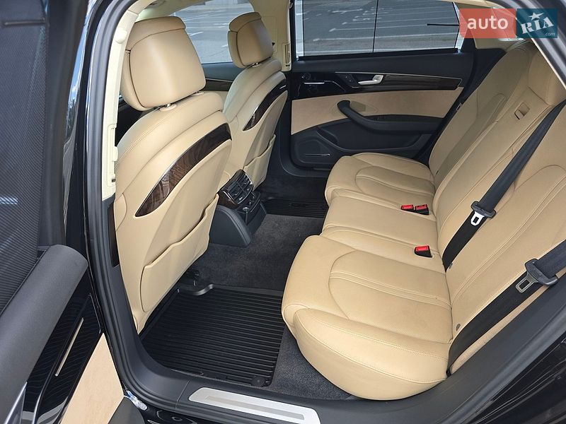 Седан Audi A8 2014 в Киеве