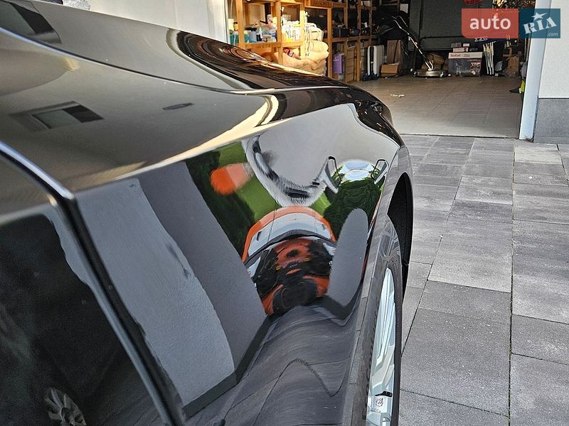 Седан Audi A8 2017 в Києві