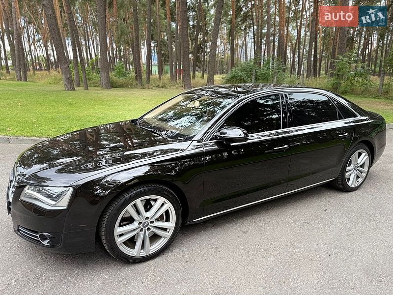 Седан Audi A8 2013 в Києві