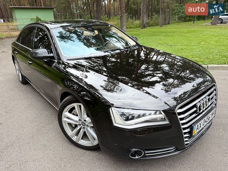 Седан Audi A8 2013 в Києві