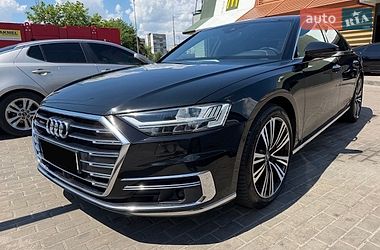 Седан Audi A8 2018 в Киеве