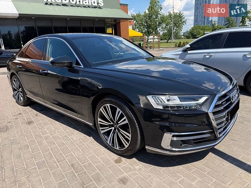 Седан Audi A8 2018 в Києві
