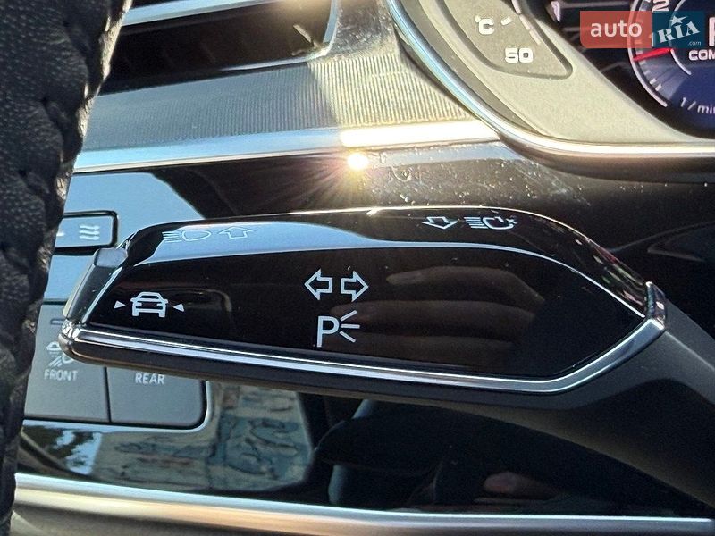 Седан Audi A8 2018 в Києві
