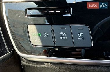 Седан Audi A8 2018 в Києві