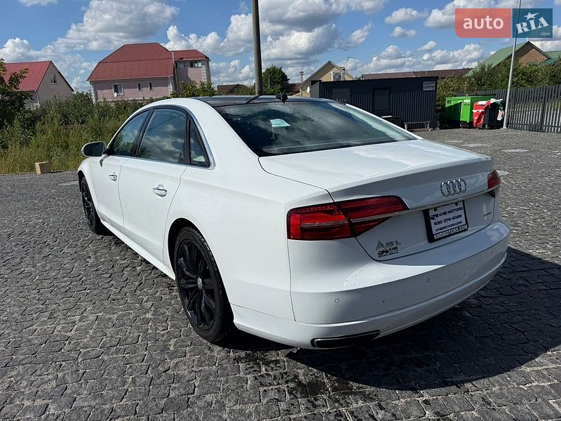 Седан Audi A8 2017 в Києві