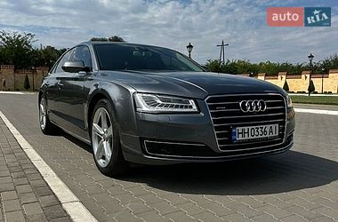 Седан Audi A8 2015 в Одессе