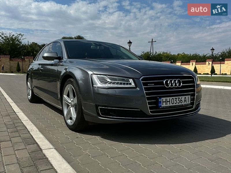 Седан Audi A8 2015 в Одессе
