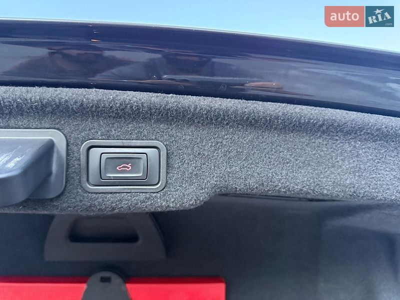 Седан Audi A8 2013 в Киеве фото 18 Седан Audi A8 2013 в Киеве