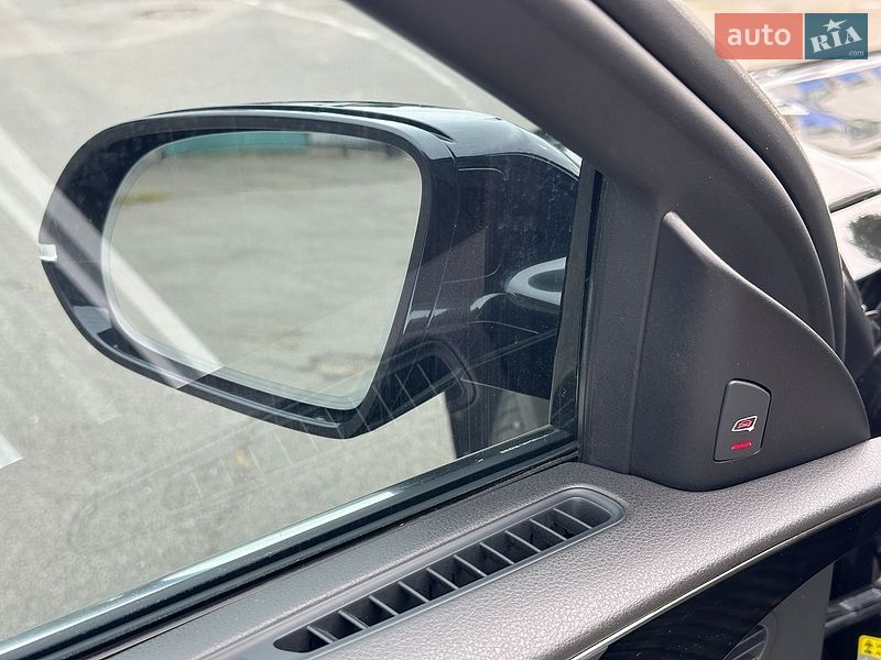 Седан Audi A8 2014 в Киеве