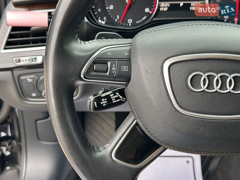 Седан Audi A8 2014 в Киеве