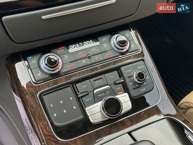 Седан Audi A8 2014 в Киеве