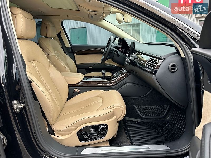 Седан Audi A8 2014 в Киеве