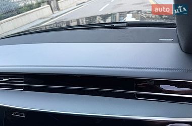 Седан Audi A8 2021 в Києві