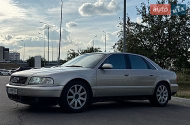 Седан Audi A8 2000 в Києві