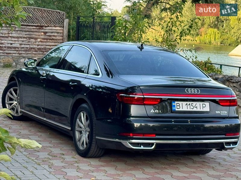 Седан Audi A8 2018 в Днепре