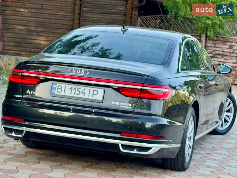 Седан Audi A8 2018 в Дніпрі