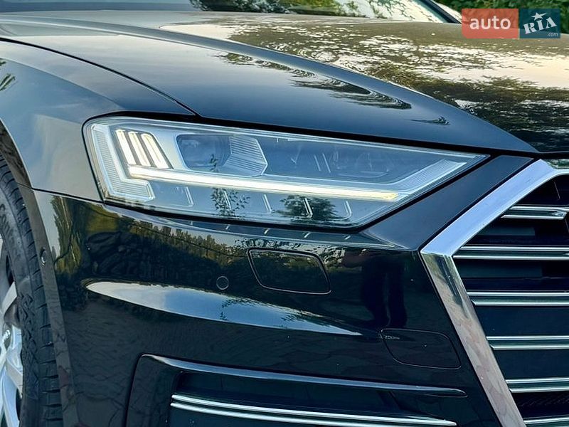 Седан Audi A8 2018 в Днепре