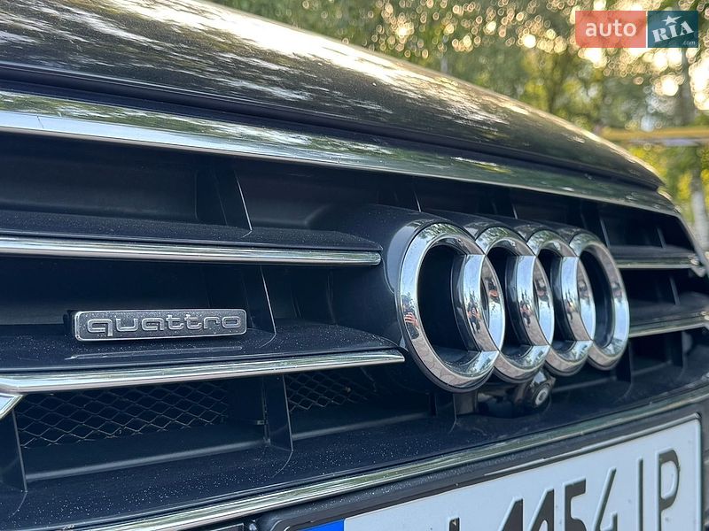 Седан Audi A8 2018 в Дніпрі