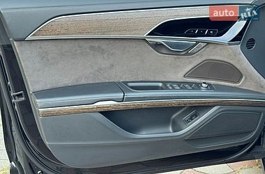 Седан Audi A8 2018 в Дніпрі