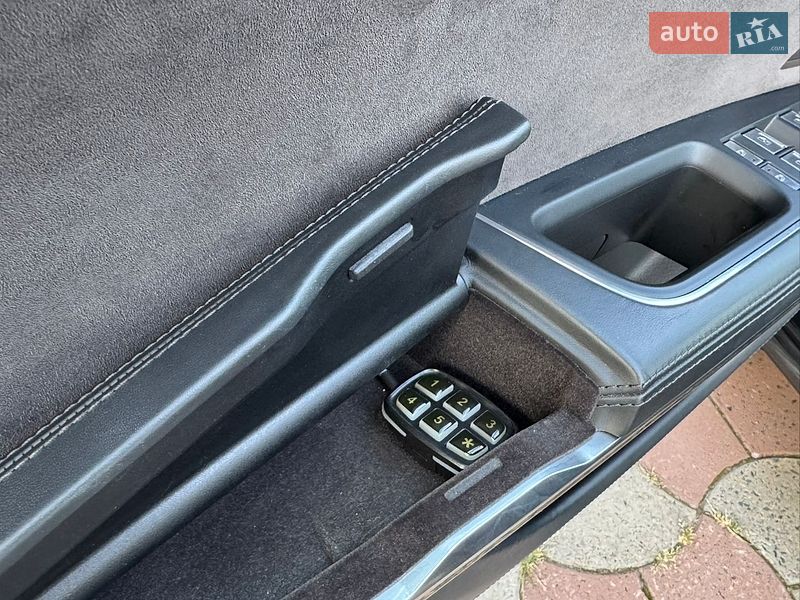 Седан Audi A8 2018 в Днепре