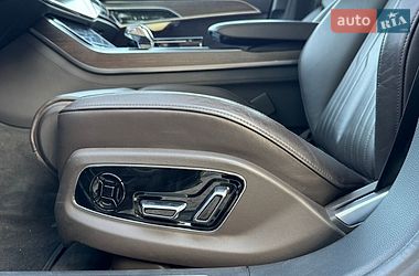 Седан Audi A8 2018 в Днепре