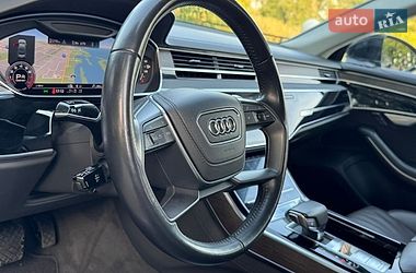 Седан Audi A8 2018 в Днепре