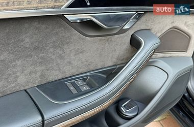 Седан Audi A8 2018 в Днепре